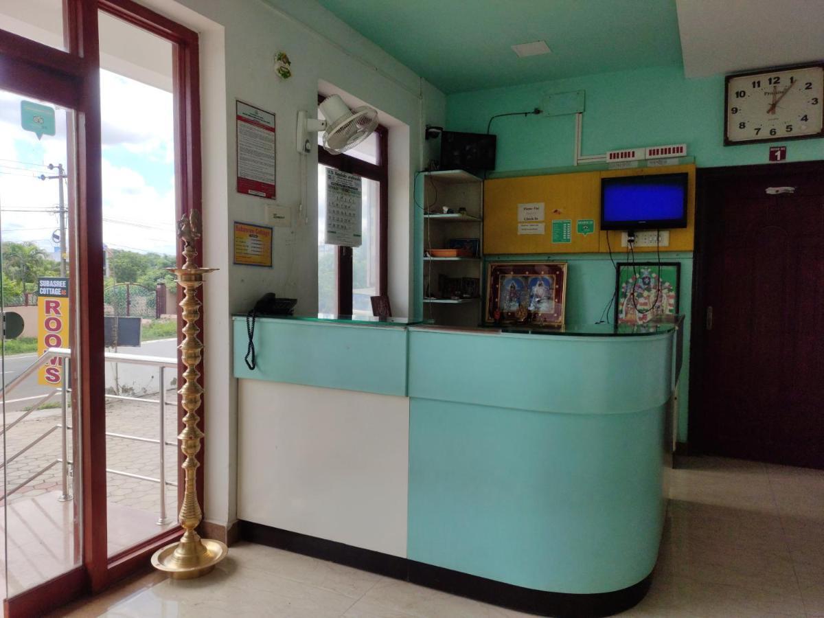 Subasree Cottage Tirunallar エクステリア 写真