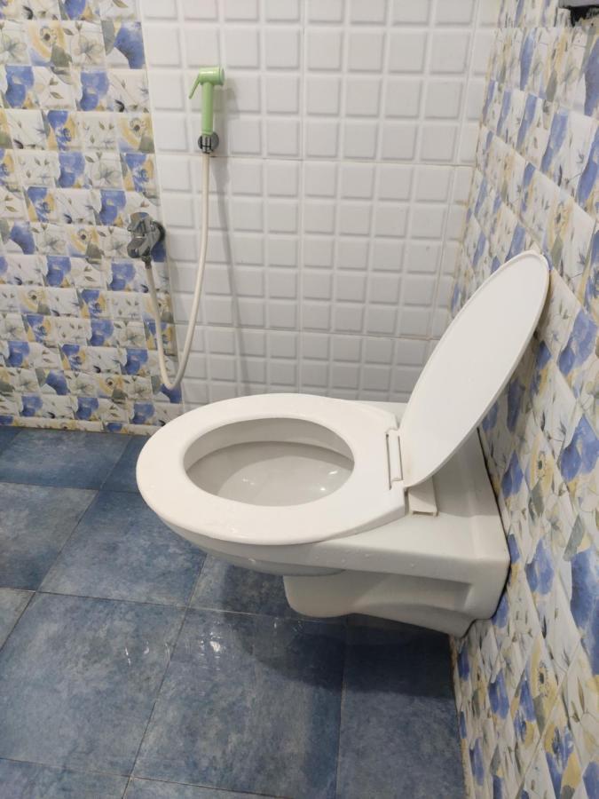 Subasree Cottage Tirunallar エクステリア 写真